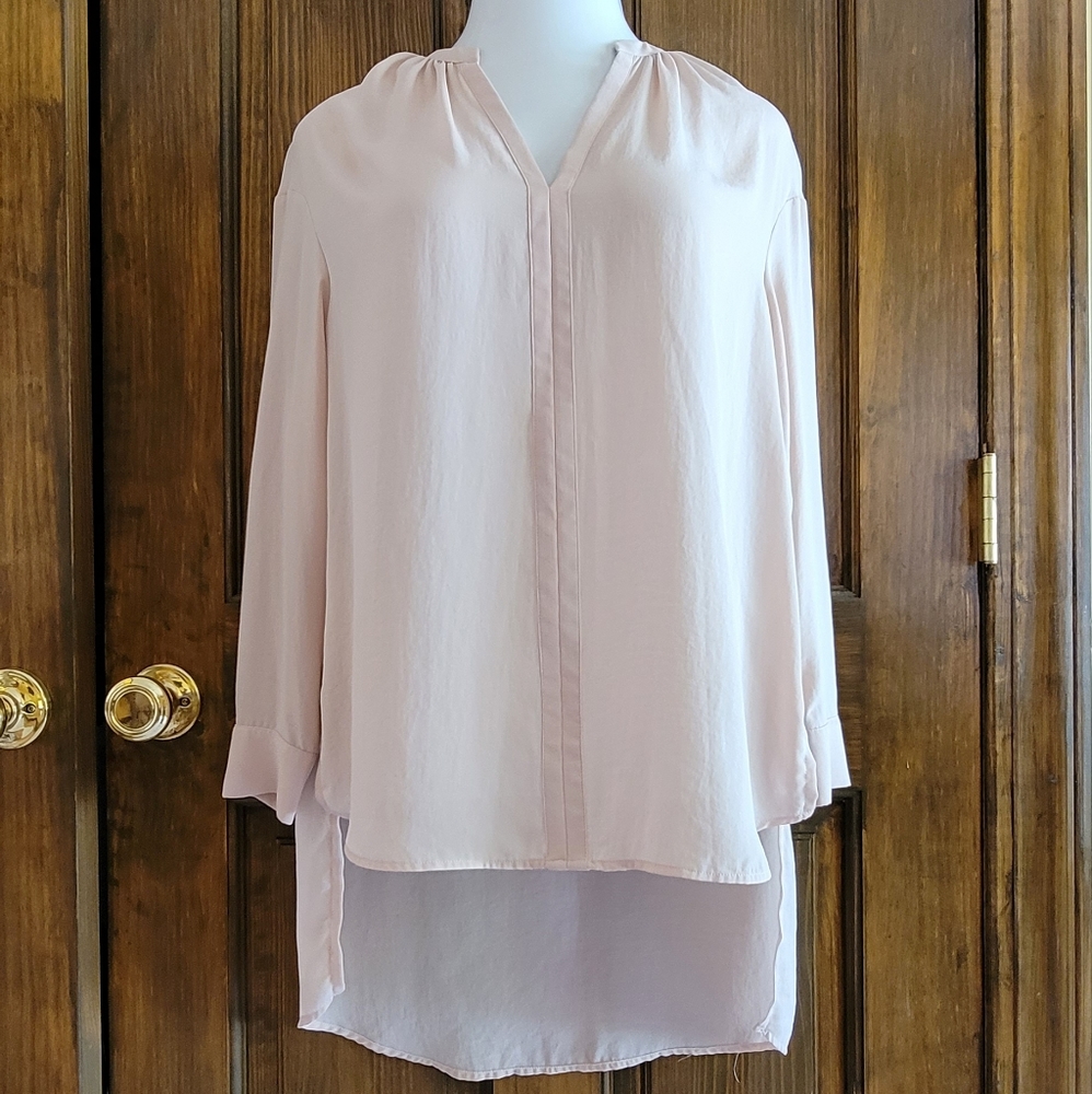 H&M High/Low Peach Blouse Sz M P2P 22  L 19/25